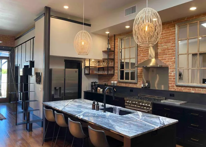 Luxe Main St Loft With Rooftop Lounge And Balcony * Sheridan