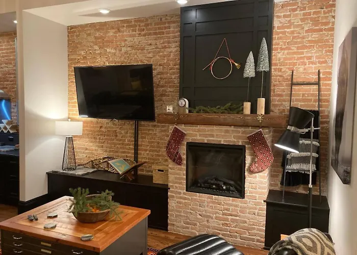 Luxe Main St Loft With Rooftop Lounge And Balcony Hotel *