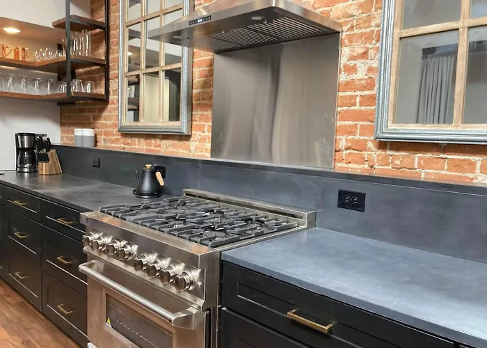 Hotel Luxe Main St Loft With Rooftop Lounge And Balcony Sheridan