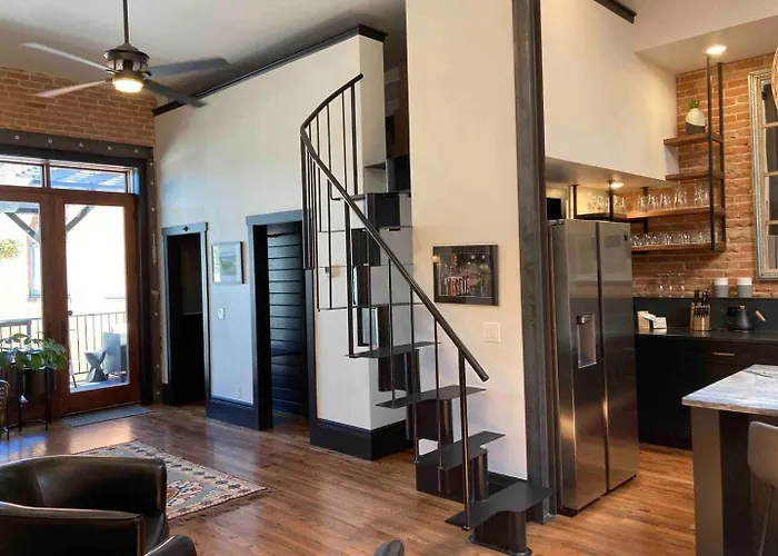 Hotel Luxe Main St Loft With Rooftop Lounge And Balcony