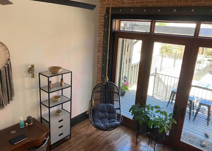 Hotel Luxe Main St Loft With Rooftop Lounge And Balcony