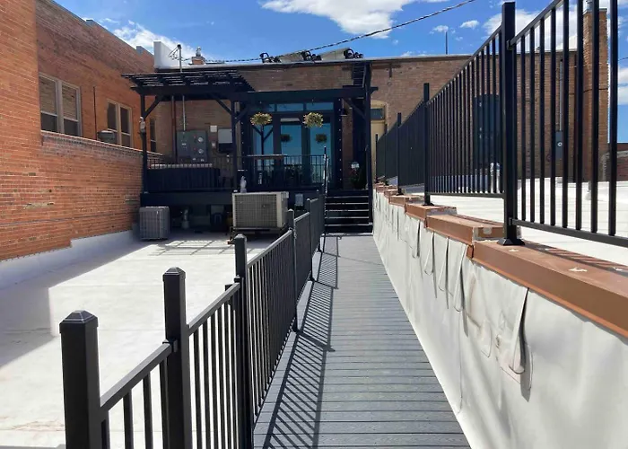Hotel Luxe Main St Loft With Rooftop Lounge And Balcony Sheridan